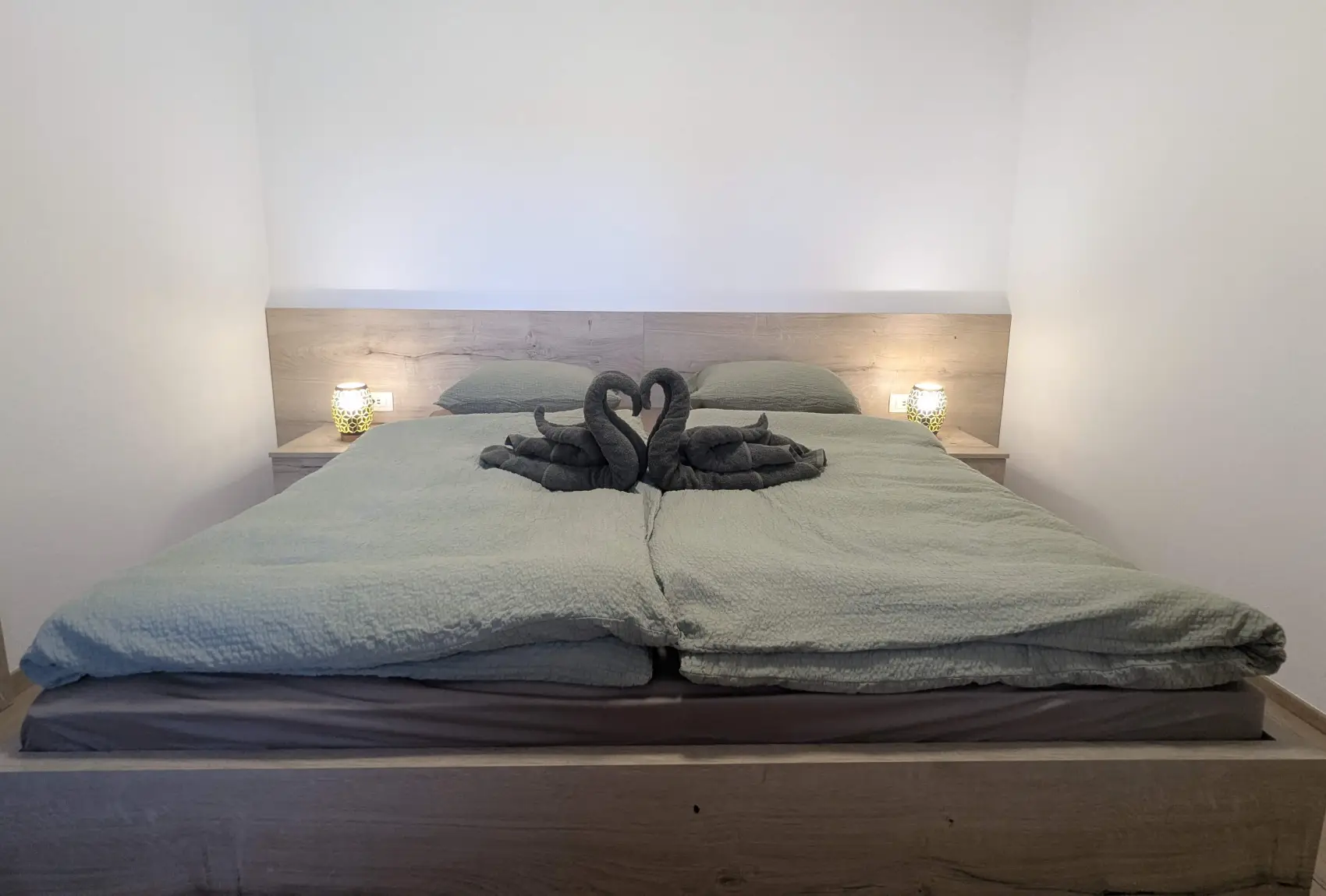 Zeleni apartma, spalnica Štuhecova domačija v Prlekiji, Zeleni apartma